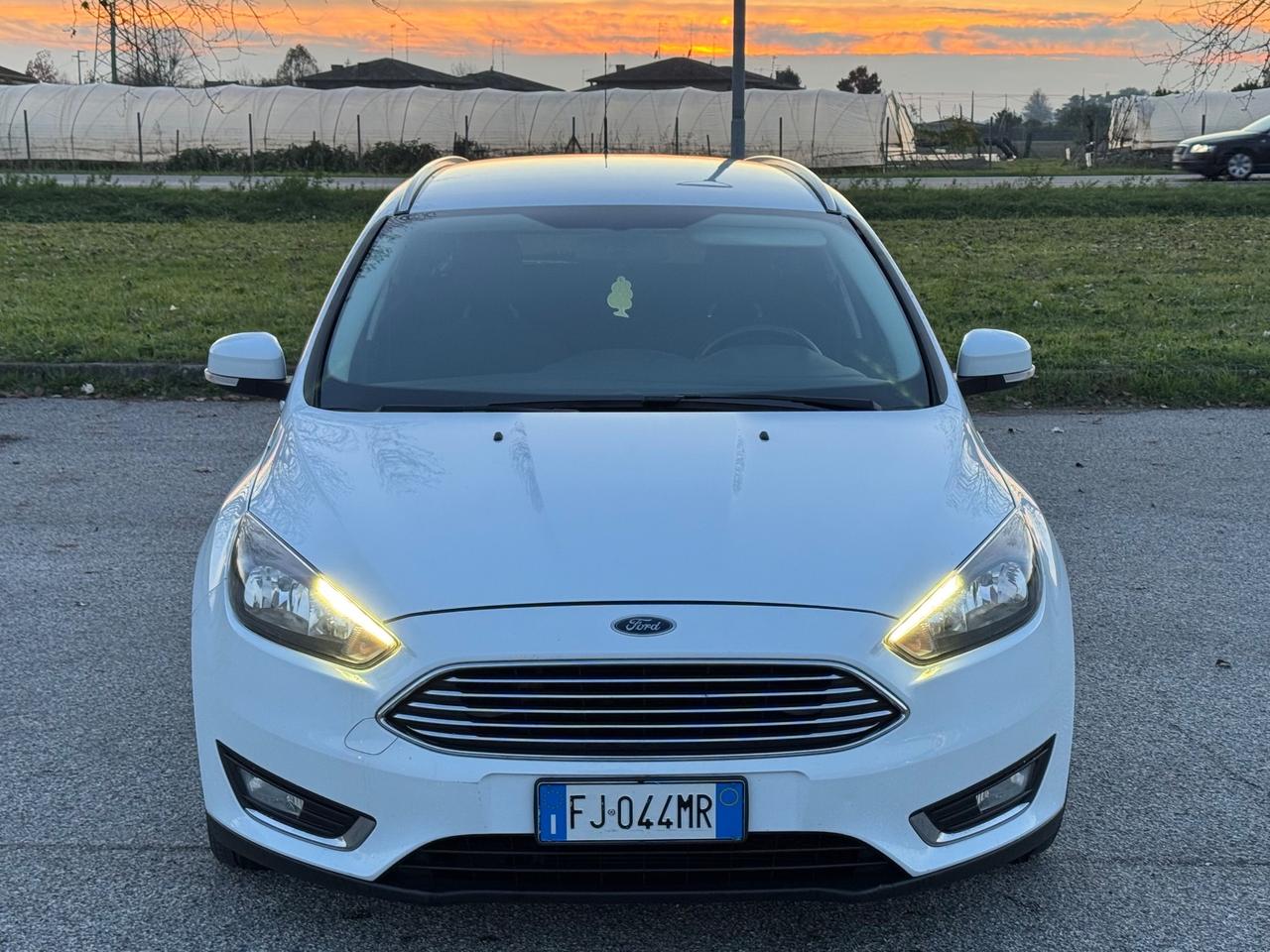 Ford Focus 1.5 diesel 2017 Autocarro N1 con posti