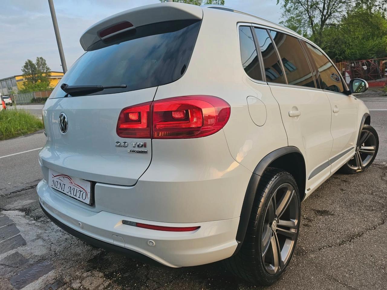 Volkswagen Tiguan 2.0 TDI 177cv R-Line 4Motion DSG*Navi*19*