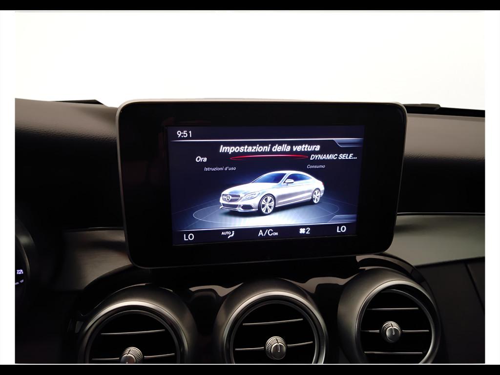 Mercedes-Benz Classe C-C205 2016 Coupe - C Coupe 220 d Premium 4matic auto