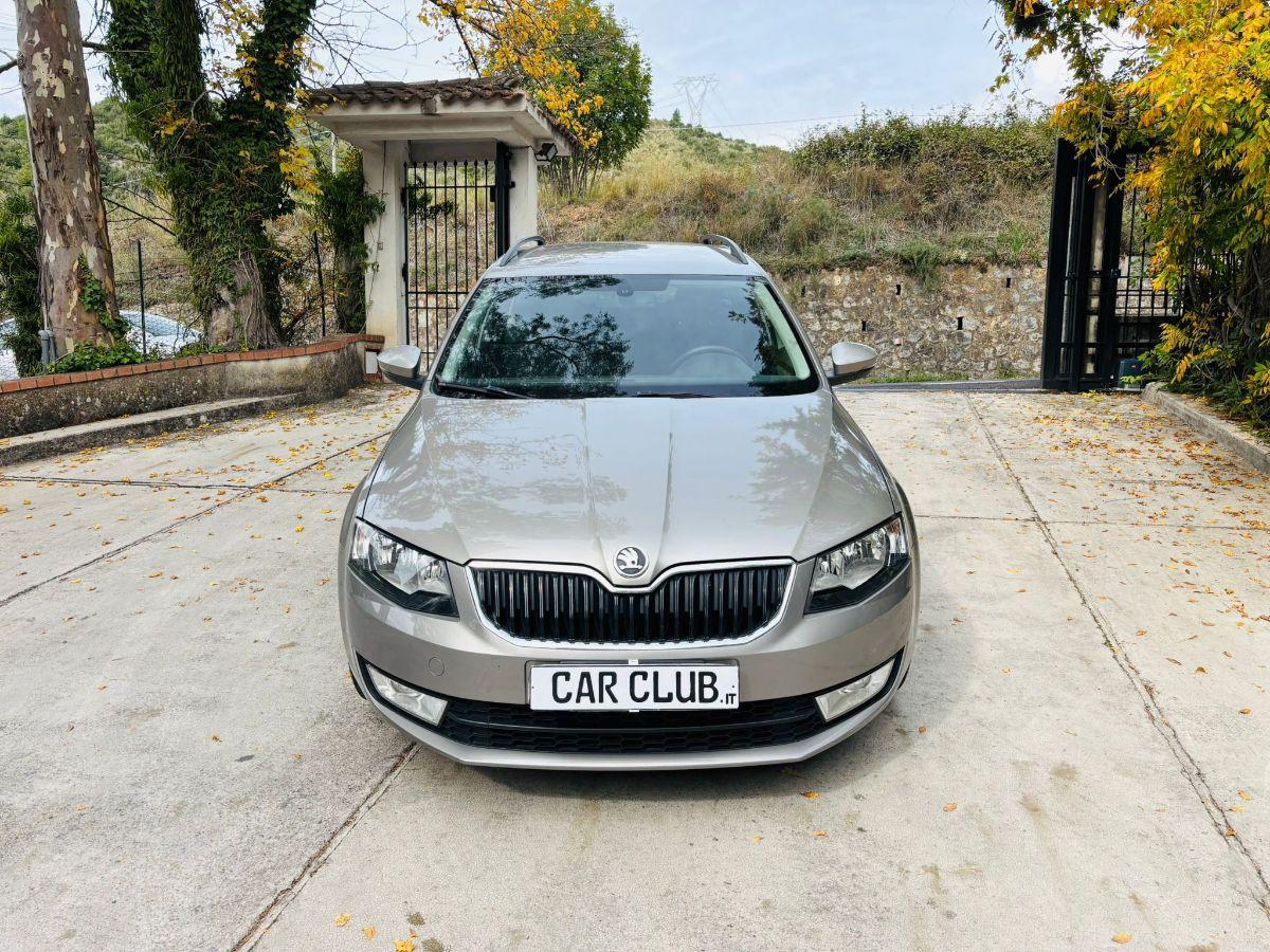Skoda Octavia 1.6 TDI 105cv DSG Ambition Wagon