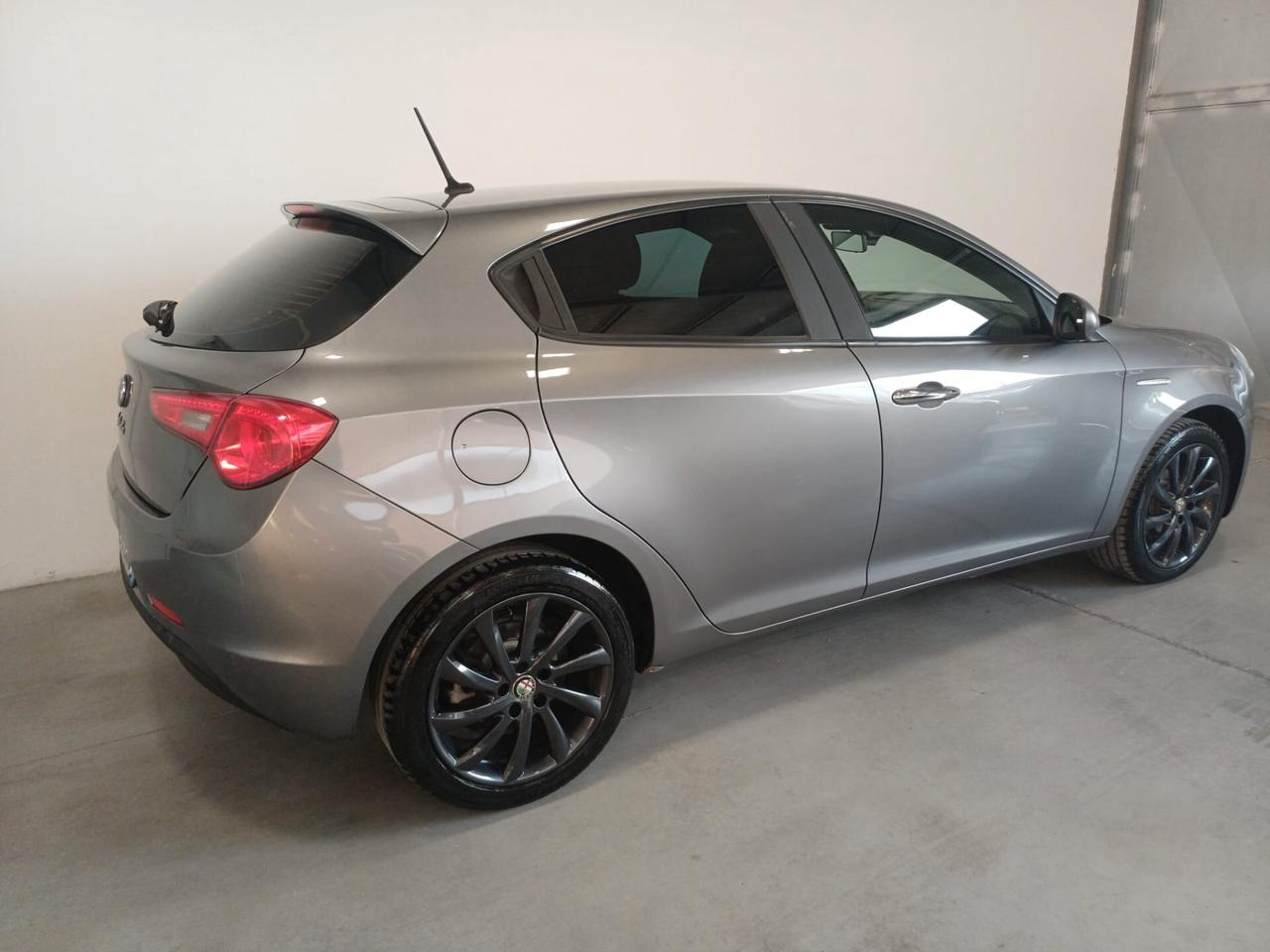 Alfa Romeo Giulietta 1.6 JTDm-2 105 CV Super