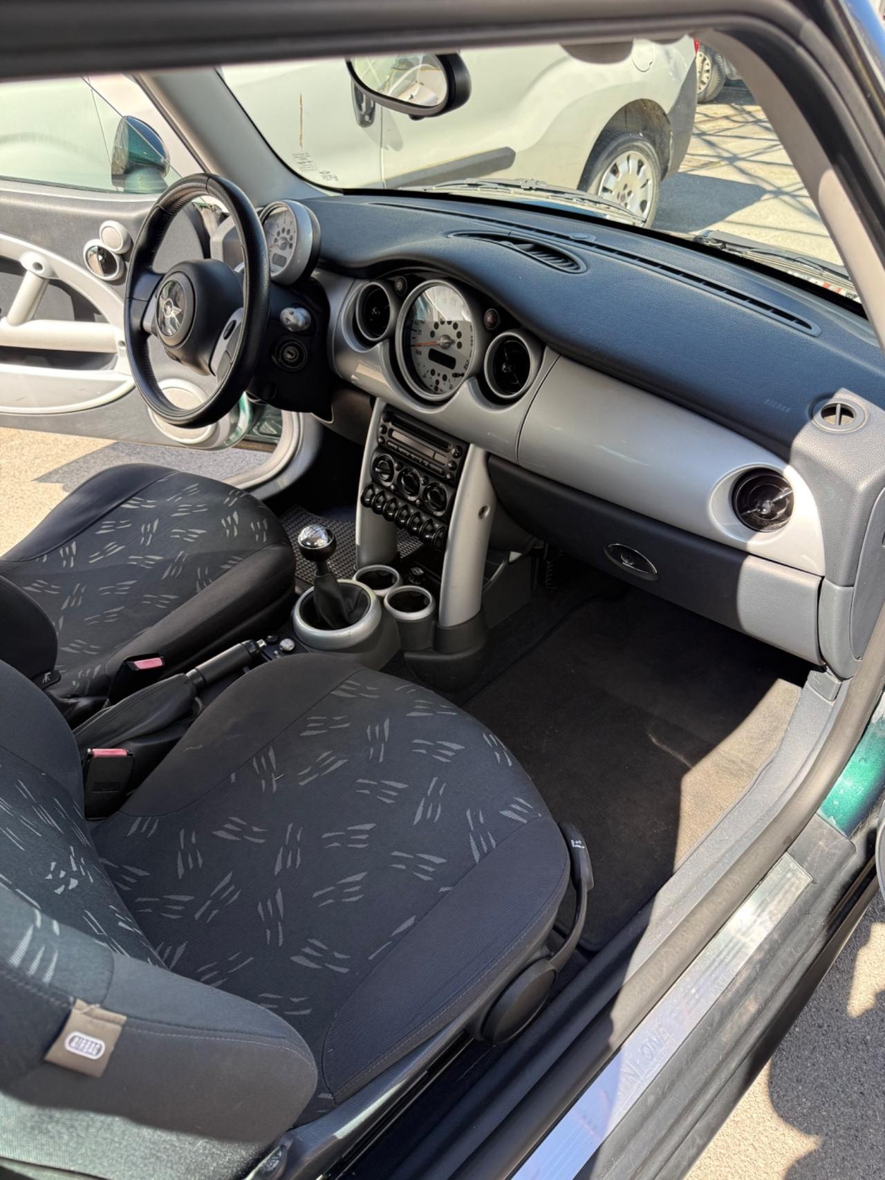 Mini 1.4 tdi One D de luxe