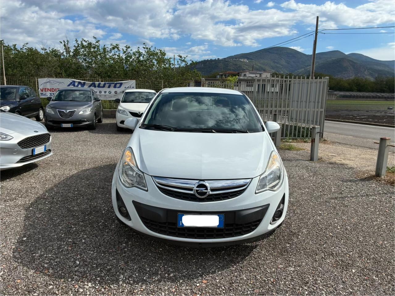 Opel Corsa 1.2 GPL 5p - 2012