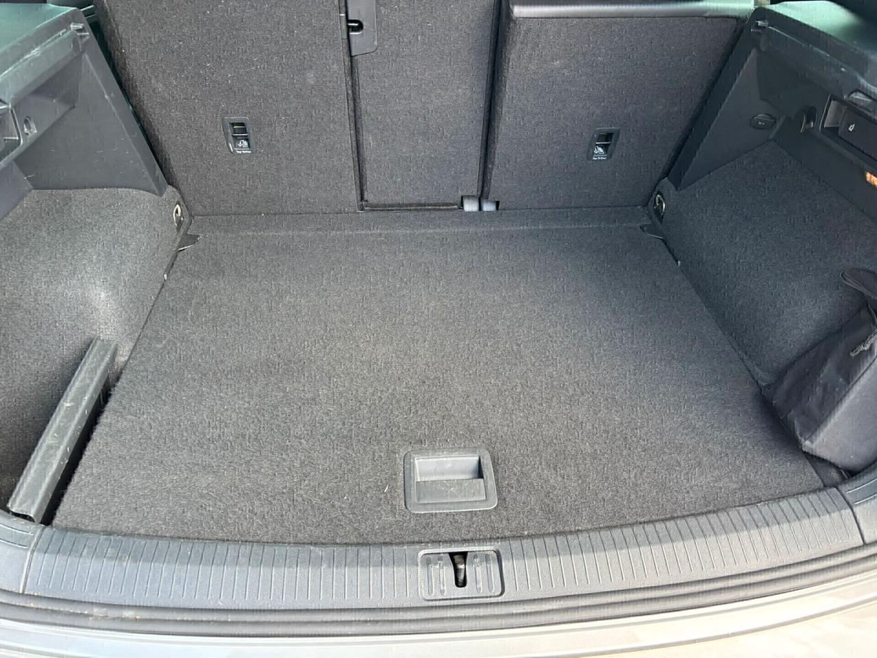 Volkswagen Tiguan 2.0 TDI 190cv DSG 4Motion R-line