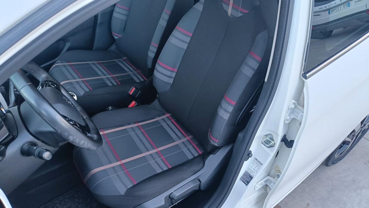 Peugeot 108 VTi 68 5 porte Allure TOP!