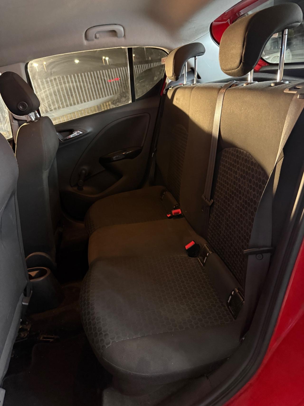 Opel Corsa 1.2 5 porte b-Color