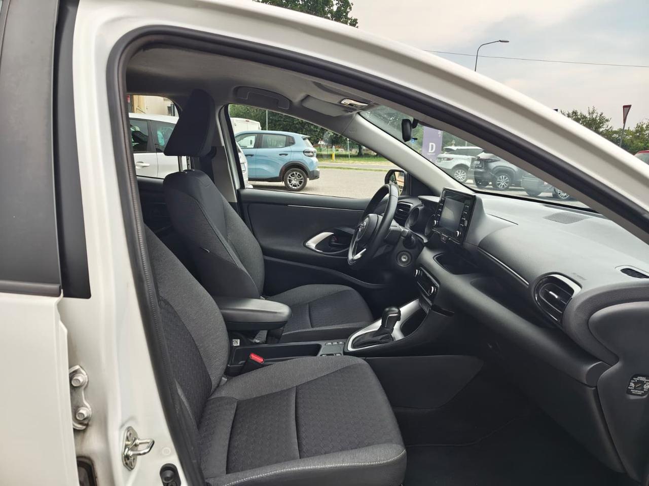 Toyota Yaris Trend 1.5 HEV #11755