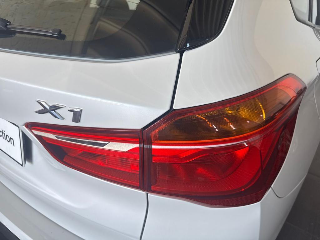 BMW X1 18 d Advantage xDrive