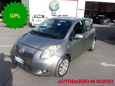 TOYOTA Yaris 1.3 5 porte Navi GPL