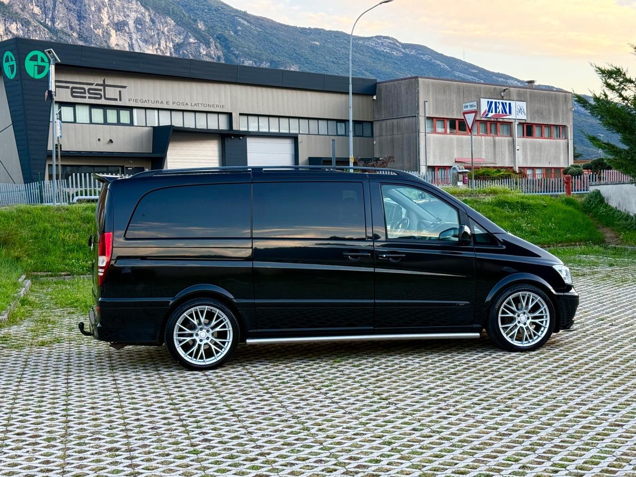 Mercedes Viano 3.0 CDI V6 224cv Avantgarde L 8 posti