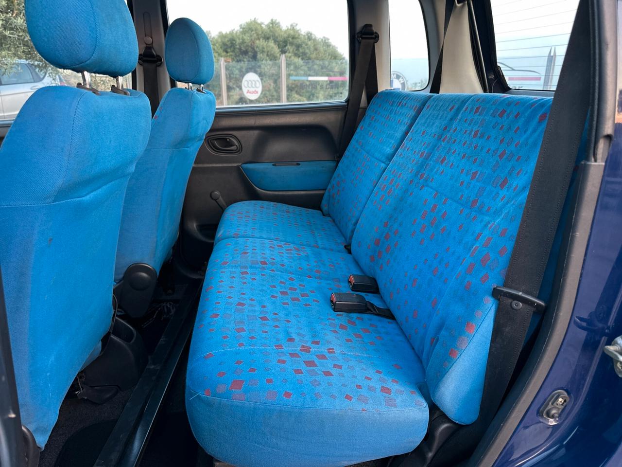 Opel Agila 1.2 16V Comfort
