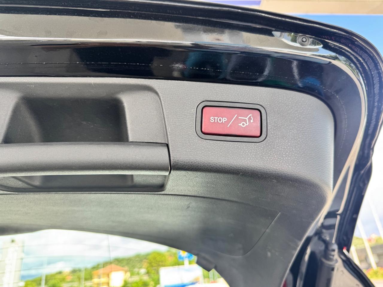 Mercedes-benz GLA 200 d Automatic Premium edition open