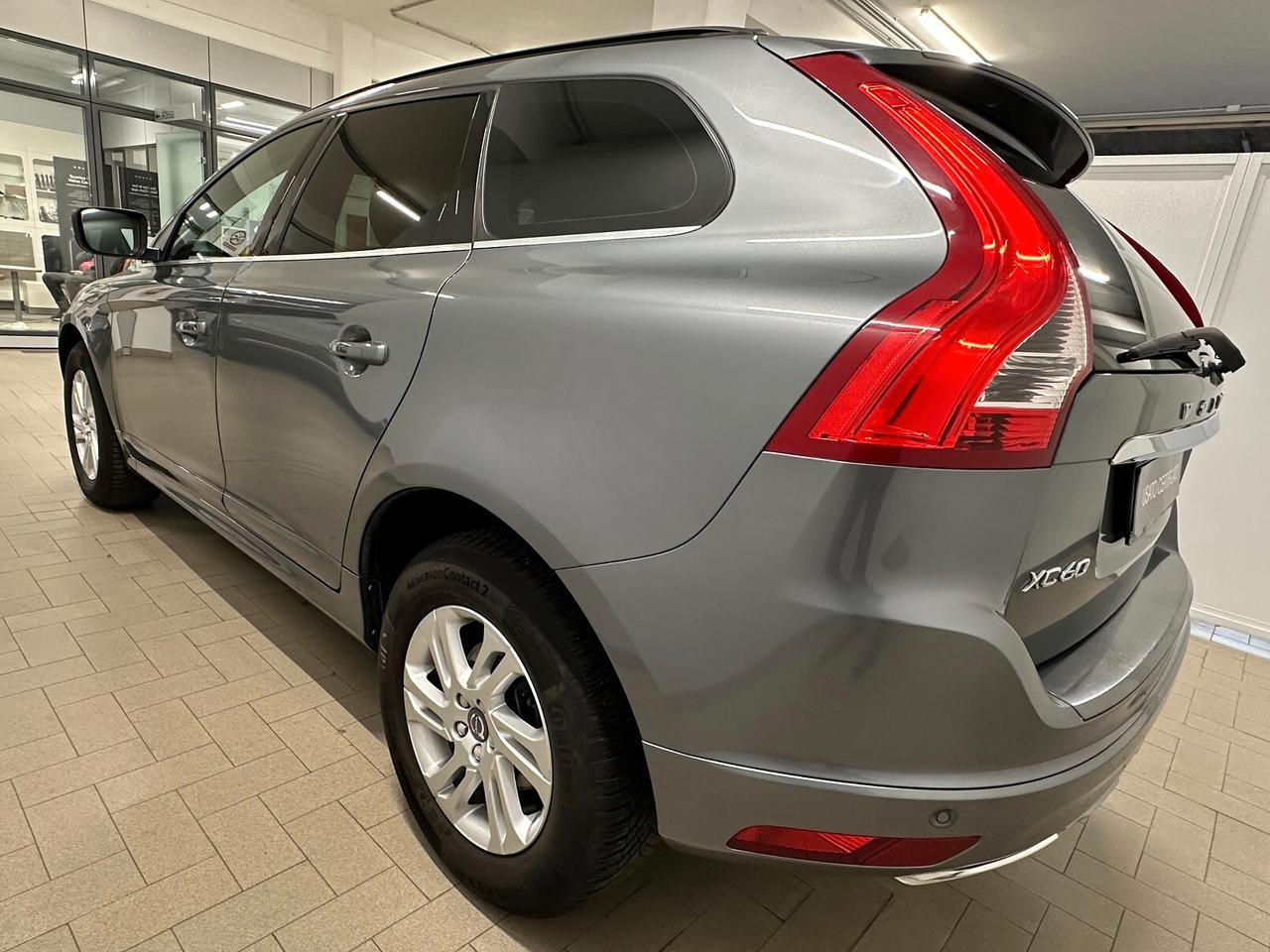 Volvo XC 60 XC60 D4 AWD Geartronic Business AUTOCARRO N1