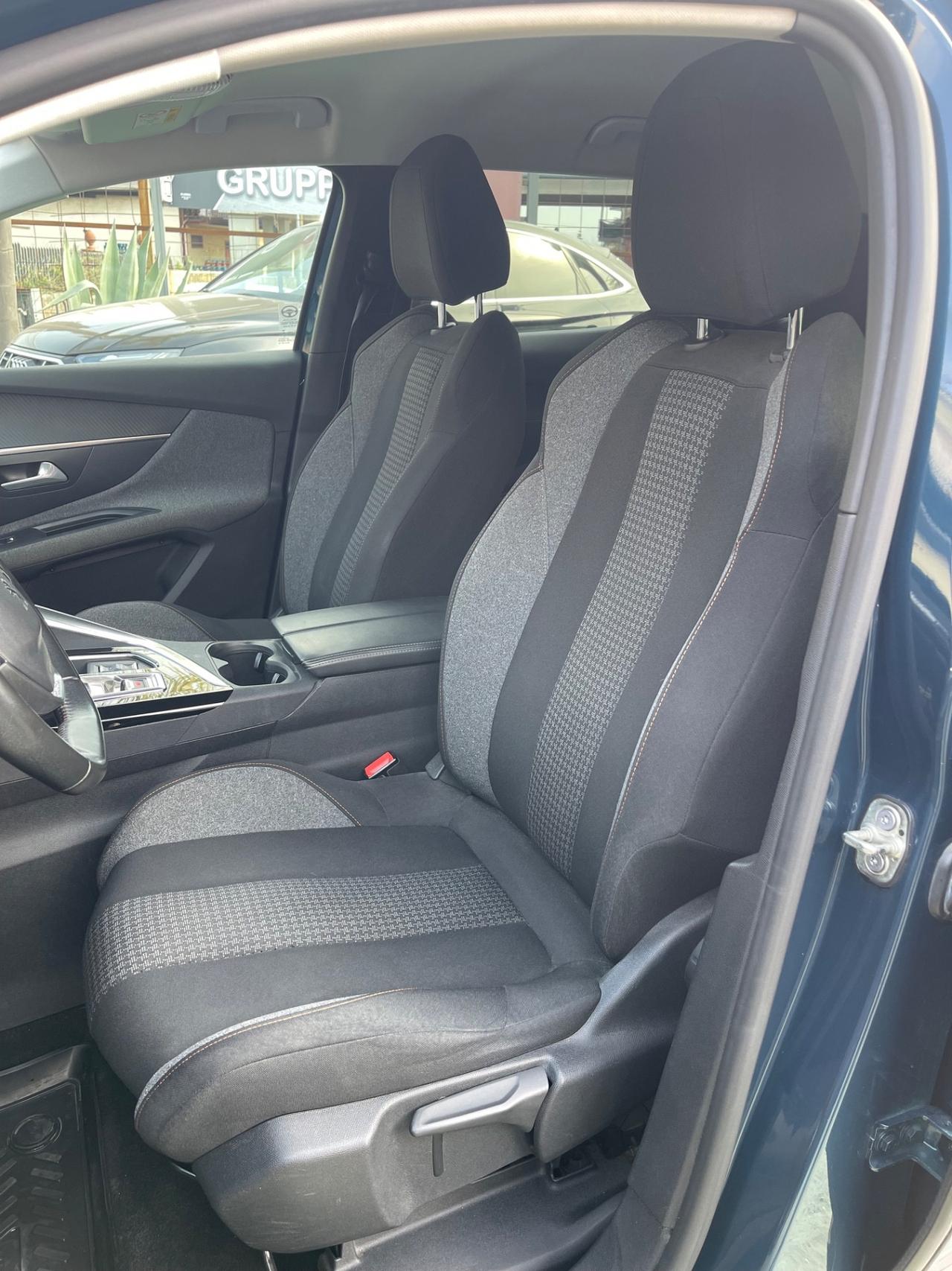 Peugeot 3008 BlueHDi 130 S&S EAT8 Full Optional