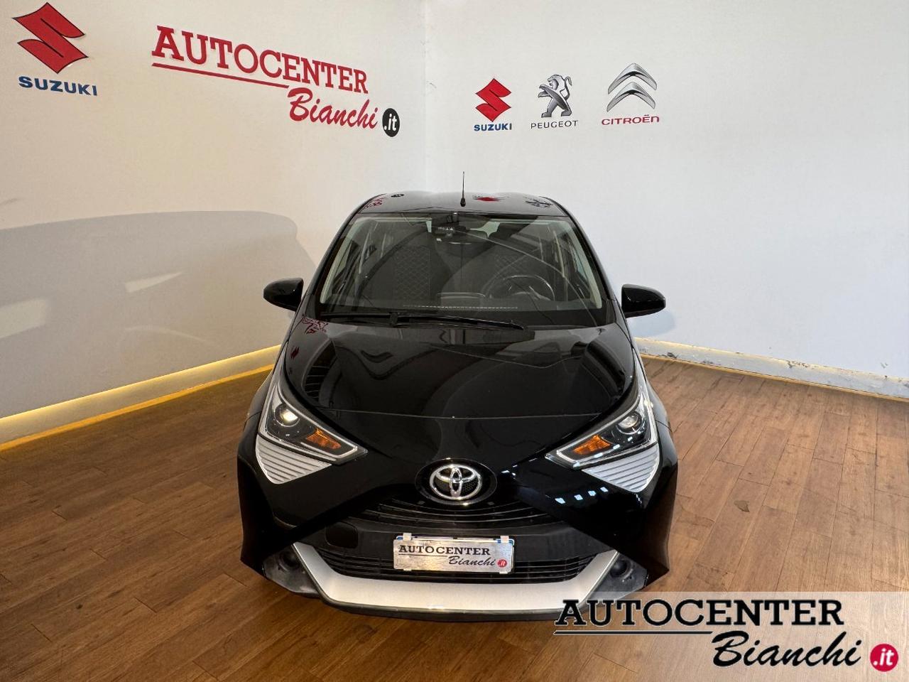 Toyota Aygo 5 Porte Aygo 5p 1.0 x-play 72cv