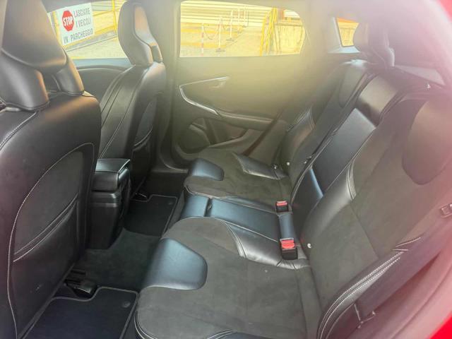 VOLVO V40 D4 R-design Momentum Stupenda Bellissima