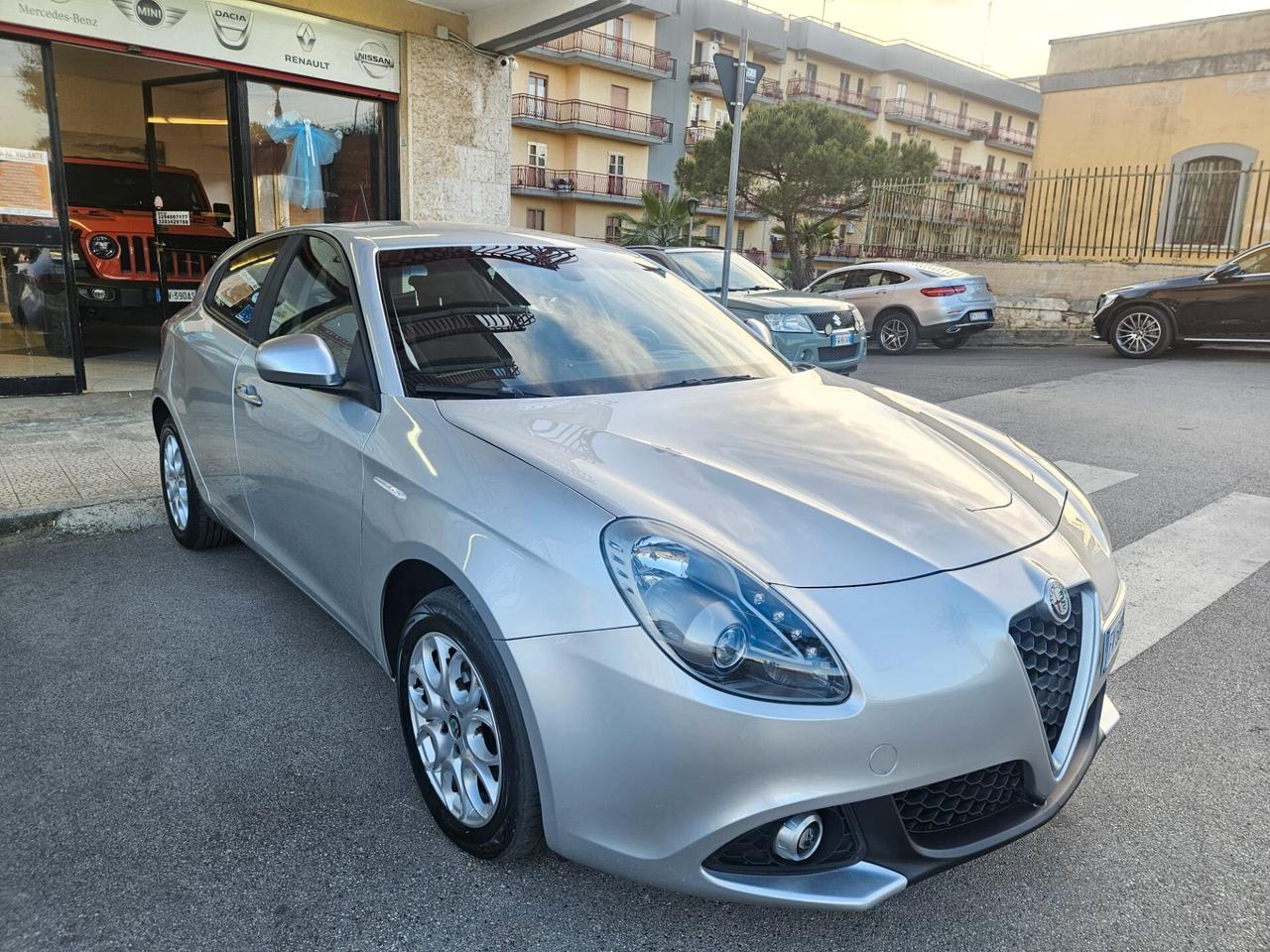 ALFAROMEO Giulietta 1.6 jtdm 120cv automatica full