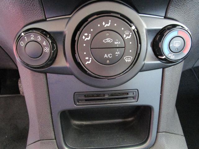 FORD Fiesta 1.5 TDCi 75CV 5 porte Business