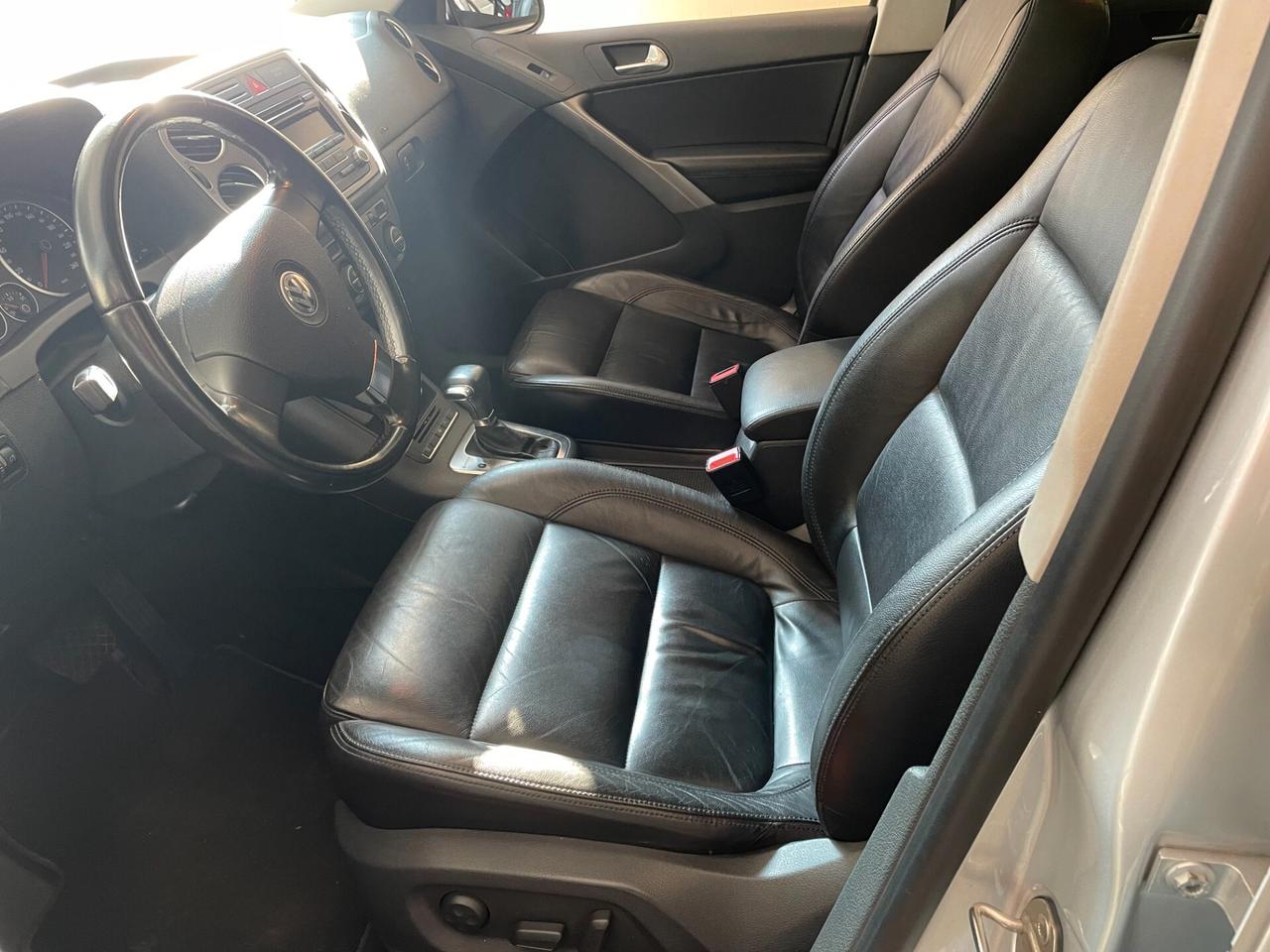 Volkswagen Tiguan 2.0 TSI tiptronic Sport & Style (18°)