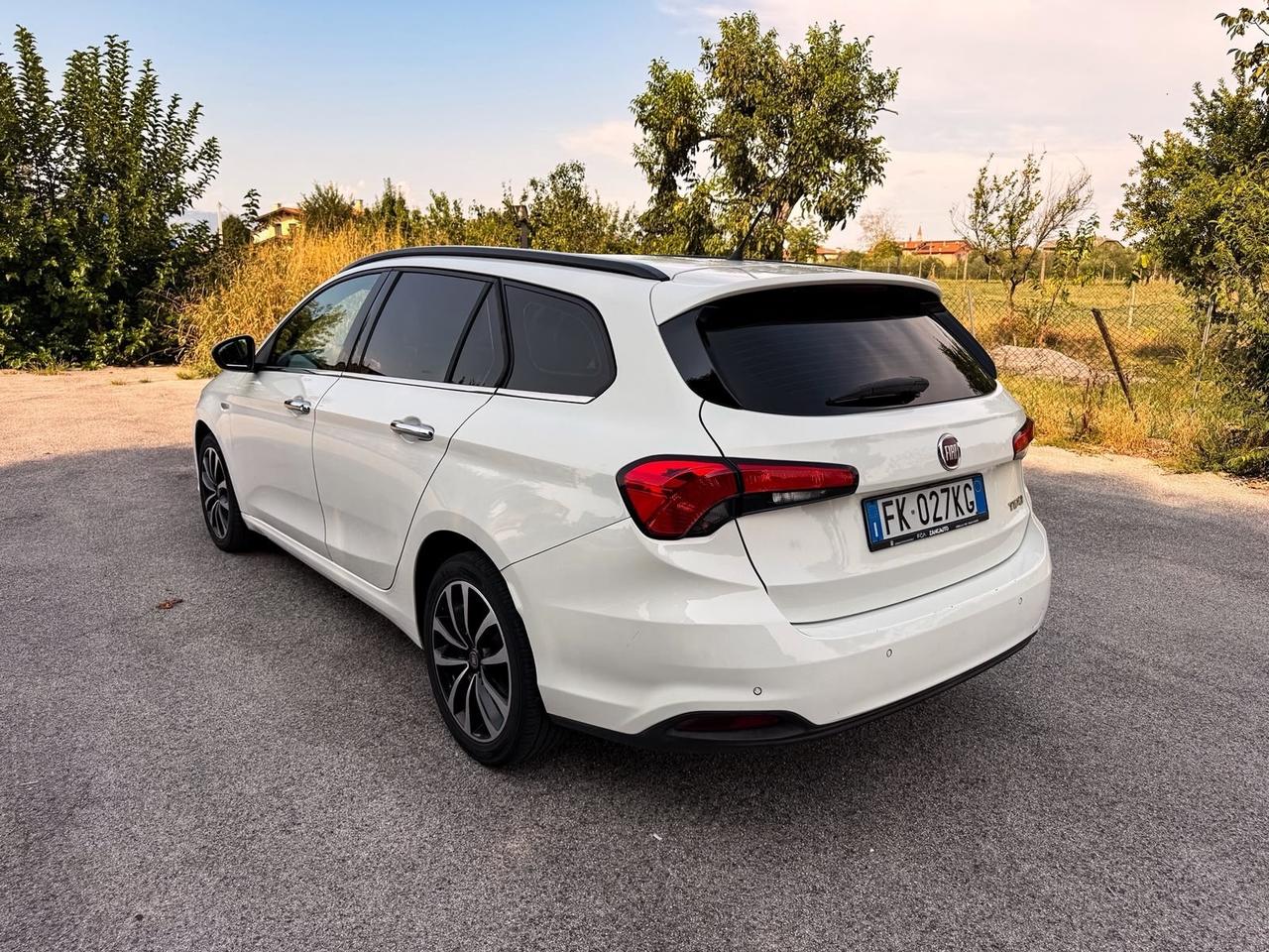 Fiat Tipo 1.6 Mjt S&S SW Lounge