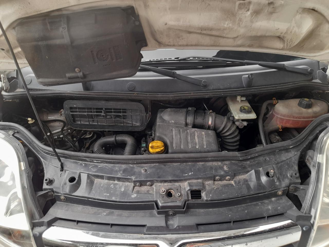 VIVARO GANCIO TRAINO