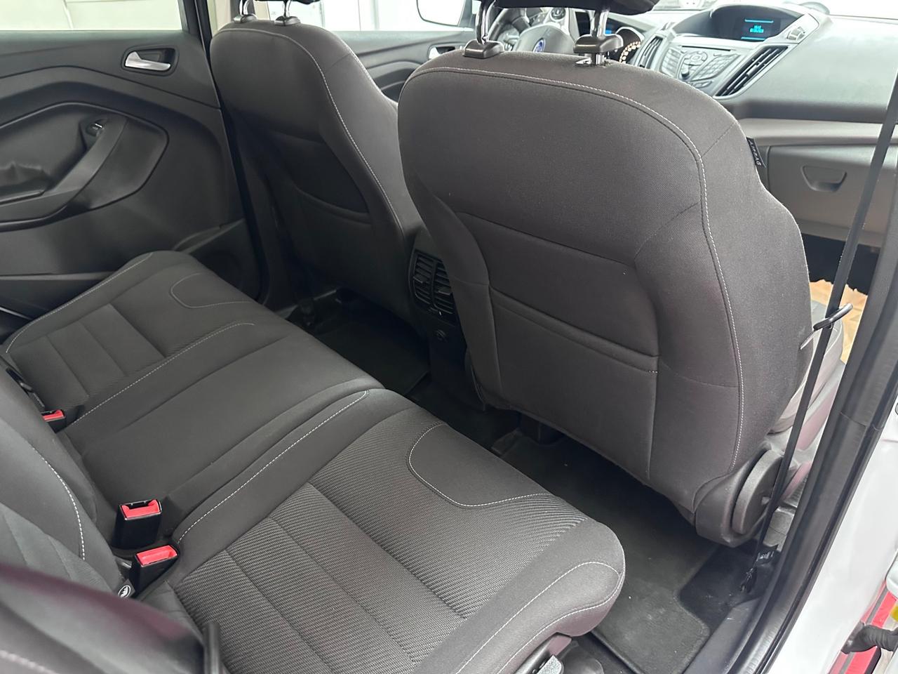 Ford Kuga 2.0 TDCI 120 CV S&S 2WD Titanium