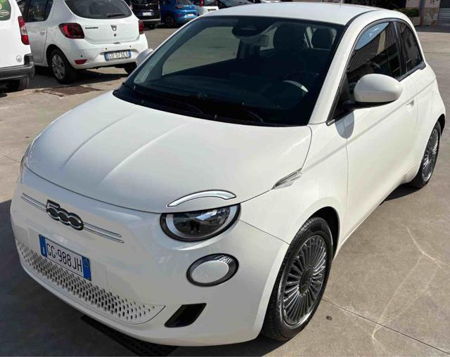 FIAT 500e Berlina 42 kWh Icon