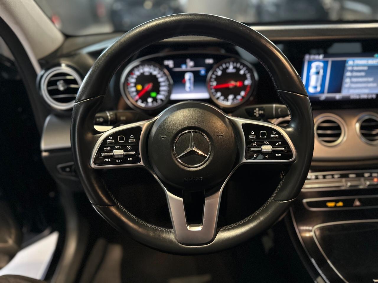 Mercedes-benz E 220 d Auto Premium Plus