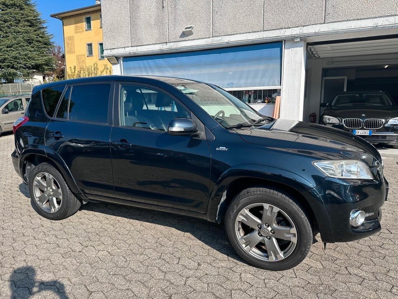 Toyota RAV 4 RAV4 Crossover 2.2 D-4D 150 CV DPF Exclusive