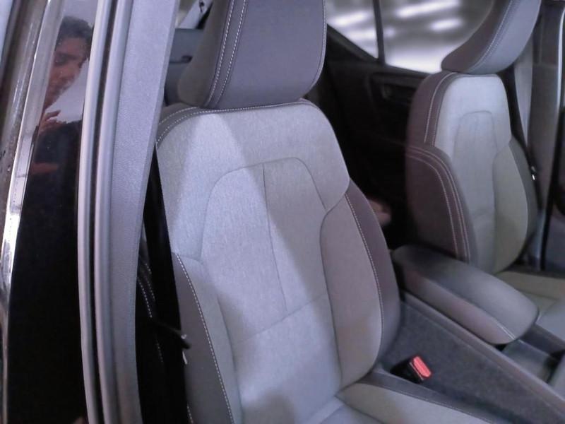 VOLVO XC40 T4 RECHARGE PLUG-IN AUTO CORE SUV