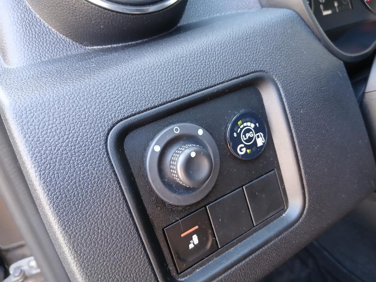 Dacia Duster 1.6 SCe GPL 4x2 Prestige tua a € 199 mese