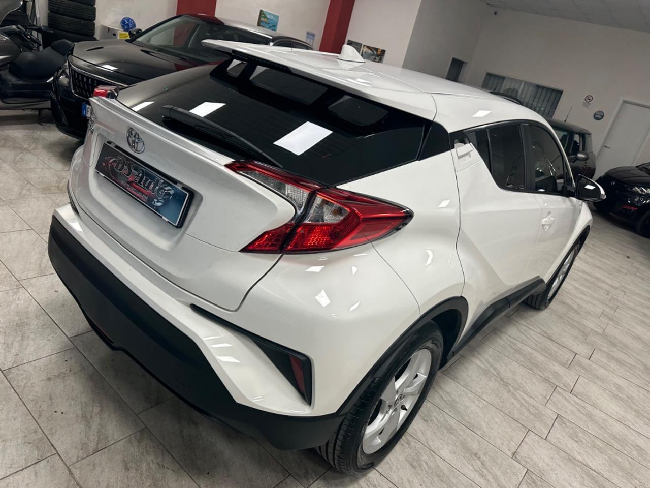 Toyota C-HR 1.2 Turbo Business