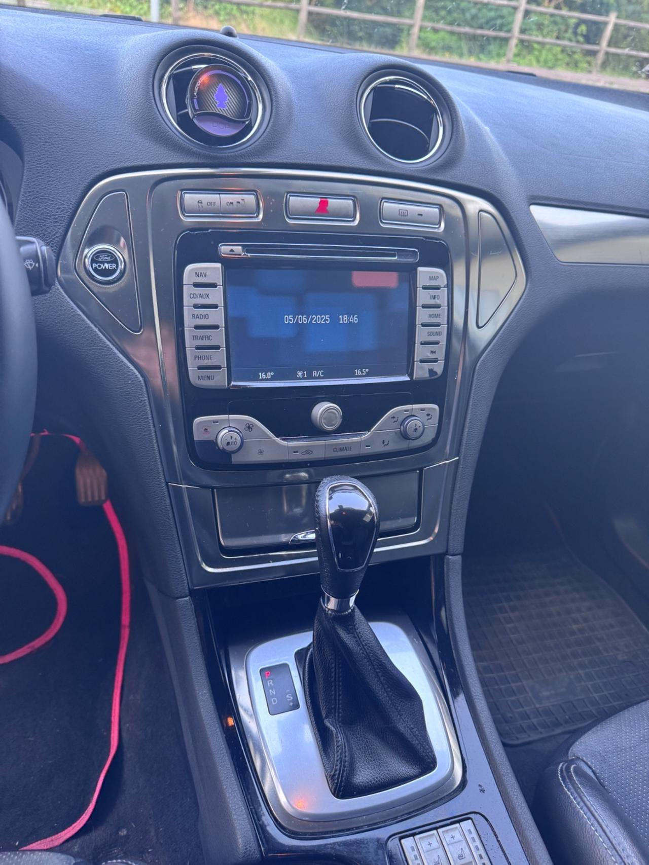 Ford Mondeo 2000 TDCi 140 CV Ghia DPF con cambio automatico 6Tronic