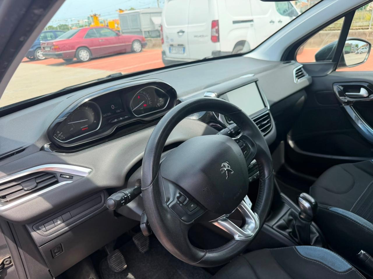 Peugeot 208 1.4 HDi 68 CV 5 porte Business