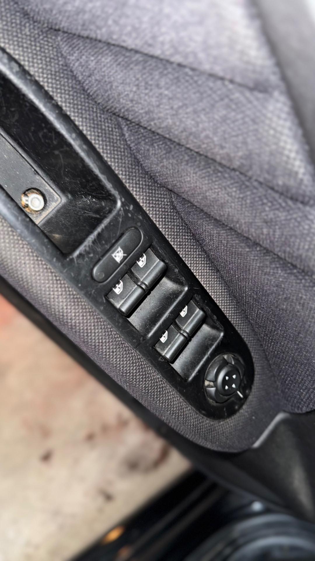 Alfa Romeo 159 1.9 JTDm 16V Sportwagon TI