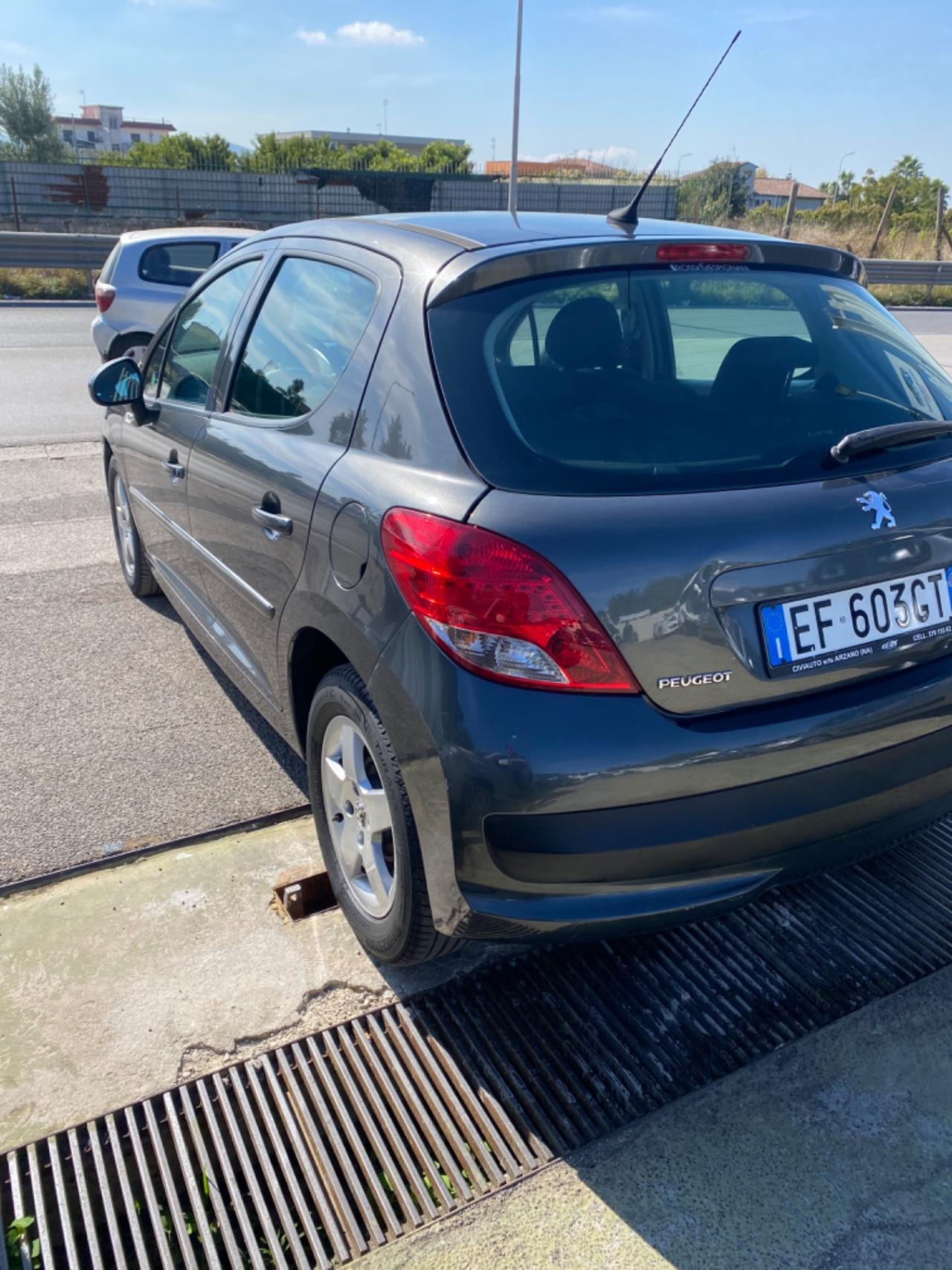 Peugeot 207 1.4 HDi 70CV FAP 5p. X Line