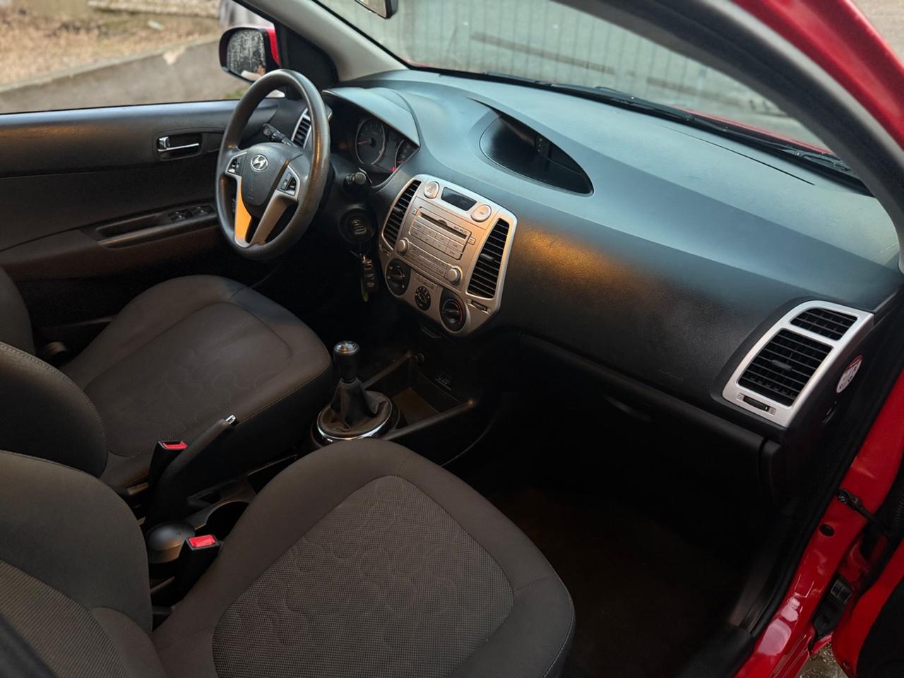 Hyundai i20 1.2 5p. Neopatentati no blocchi 2012