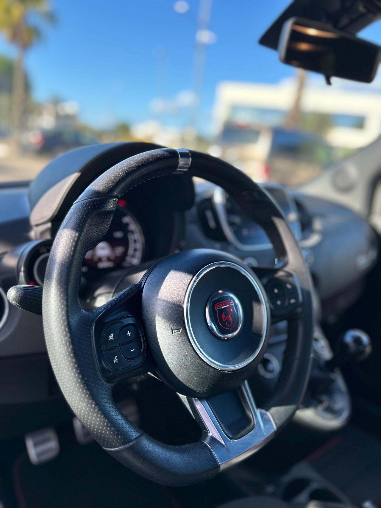 Abarth 595 1.4 Turbo T-Jet 180 CV Competizione