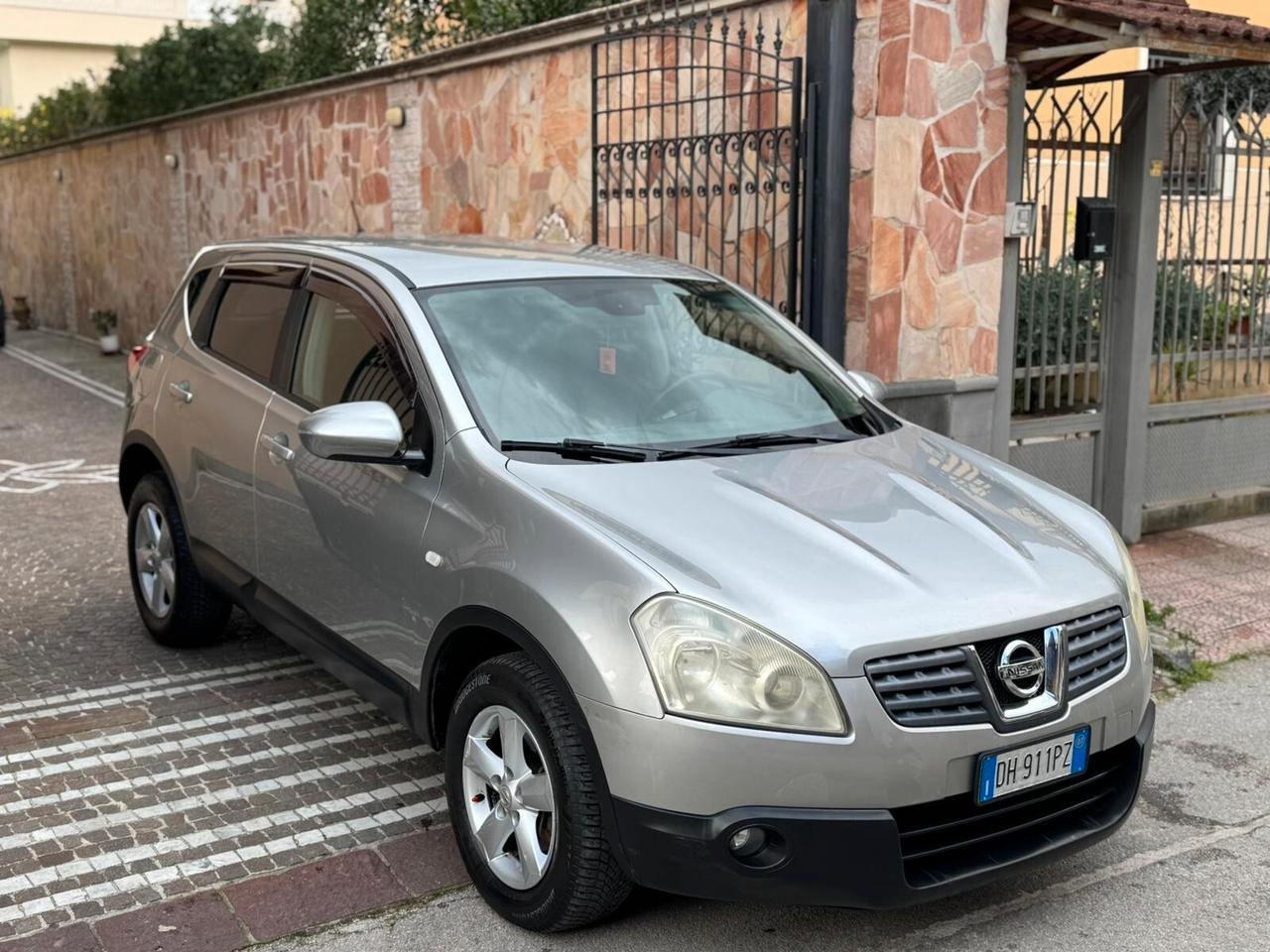 Nissan Qashqai 2.0 dCi DPF Tekna