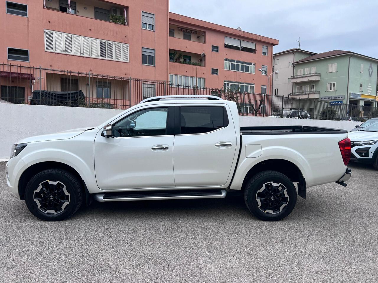 Nissan Navara 2.3 dci d.cab Tekna 4wd 190cv my19 iva esposta