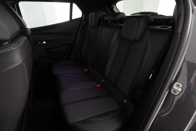 PEUGEOT 2008 2008 PureTech 100 S&S Allure Pack