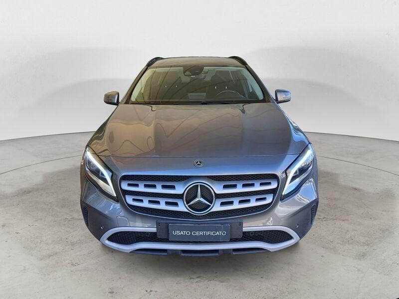 Mercedes-Benz GLA 200 d 136 CV Automatica NAVI LED Business Extra