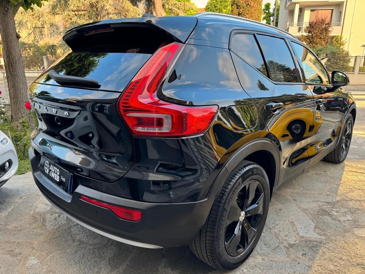 VOLVO XC40 D3 GEARTRONIC R-DESING 150cv