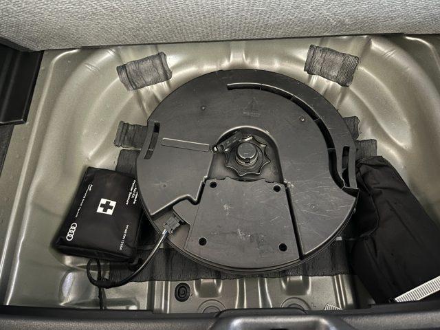 AUDI Q2 35TDI Stronic S line "19 Sline/Telec./Navi/MATRIX