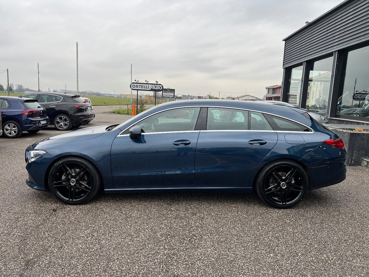 MERCEDES-BENZ CLA 200 d Aut. Shooting Brake Business IVA DEDUCIBILE