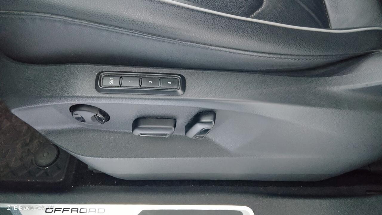 Volkswagen Tiguan 2.0 TDI SCR DSG 4MOTION Executive BMT