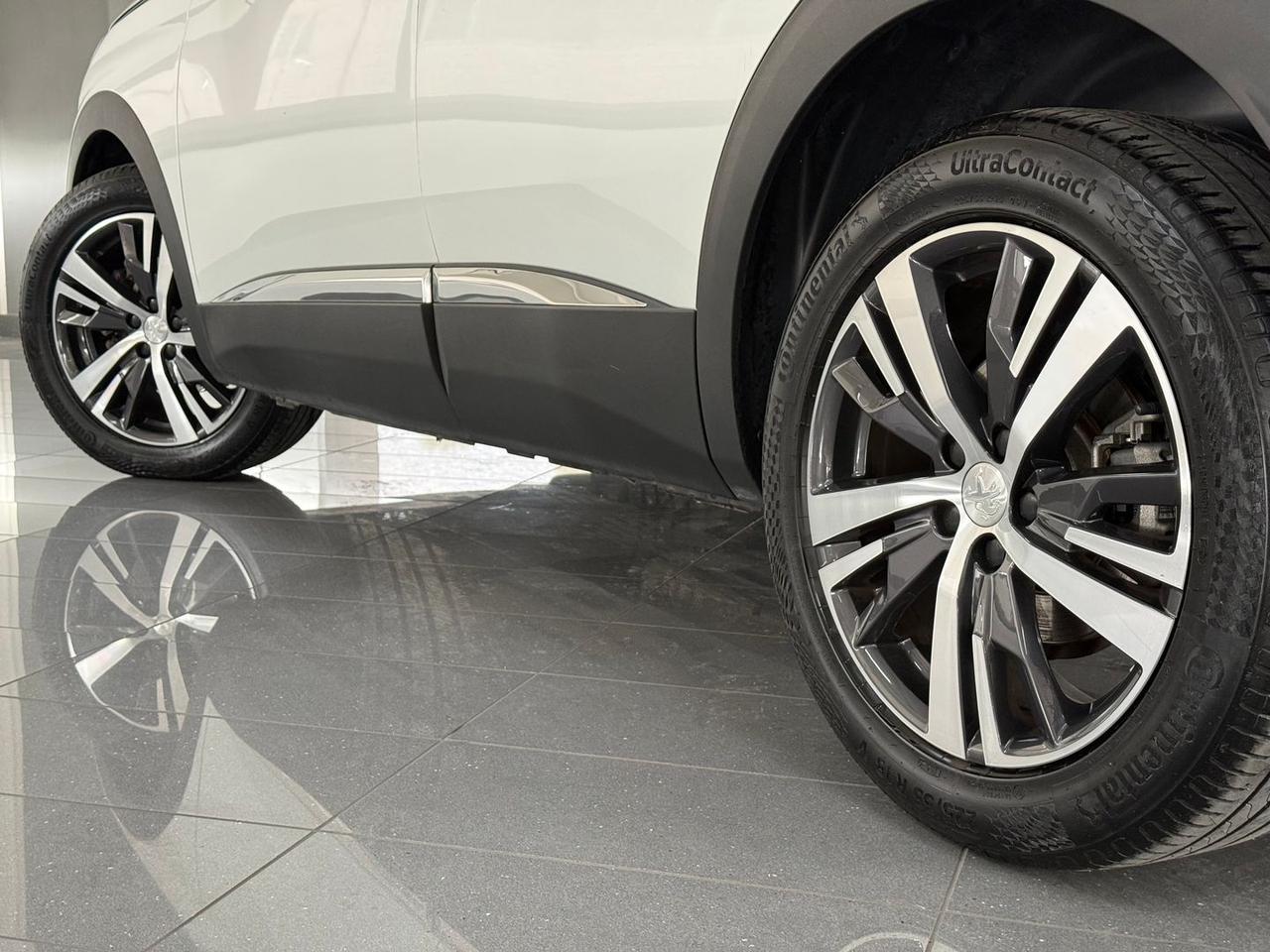 Peugeot 3008 Allure 1.5 Blue HDI 130 #9681