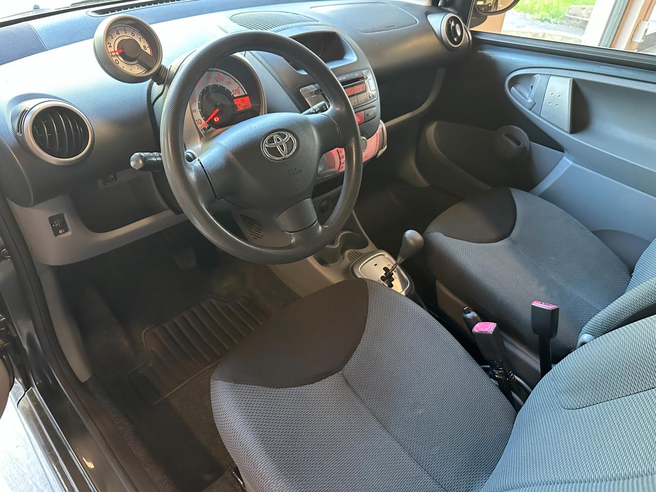 Toyota Aygo 1.0 Sol Automatica - UnicoPro