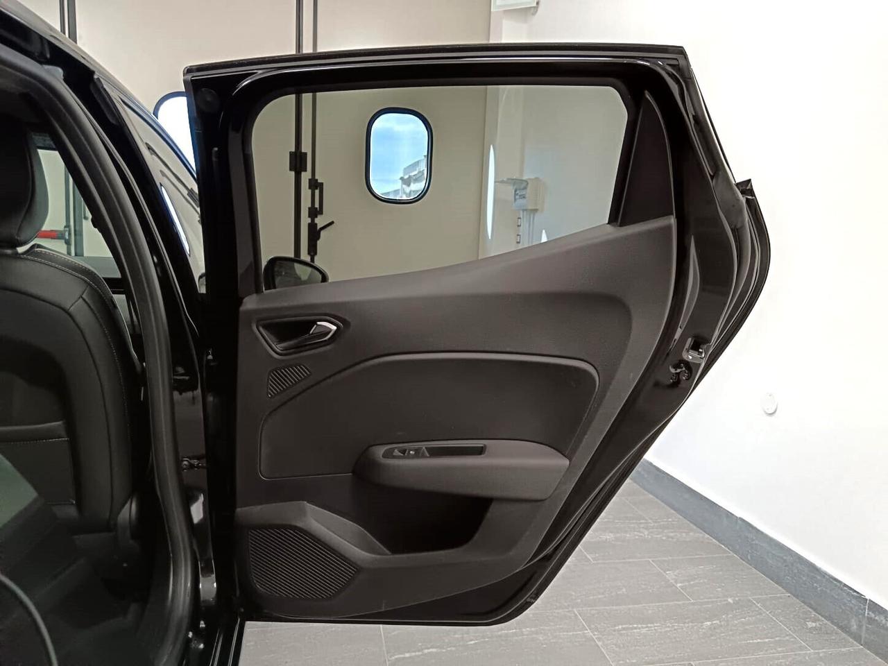 Renault Clio 90 CV 5 porte Techno UFFICIALE ITALIANA