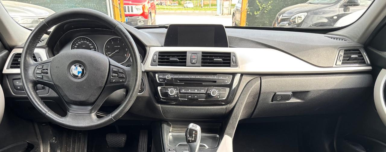 Bmw 320d x Drive Touring